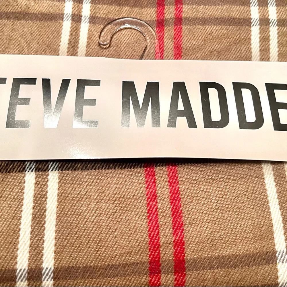 Steve Madden Camel Plaid Fringe Scarf. NEW. 20